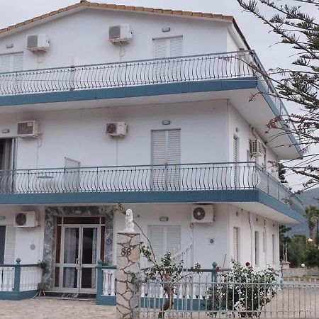 Hector'S Studios Alykanas  Dış mekan fotoğraf